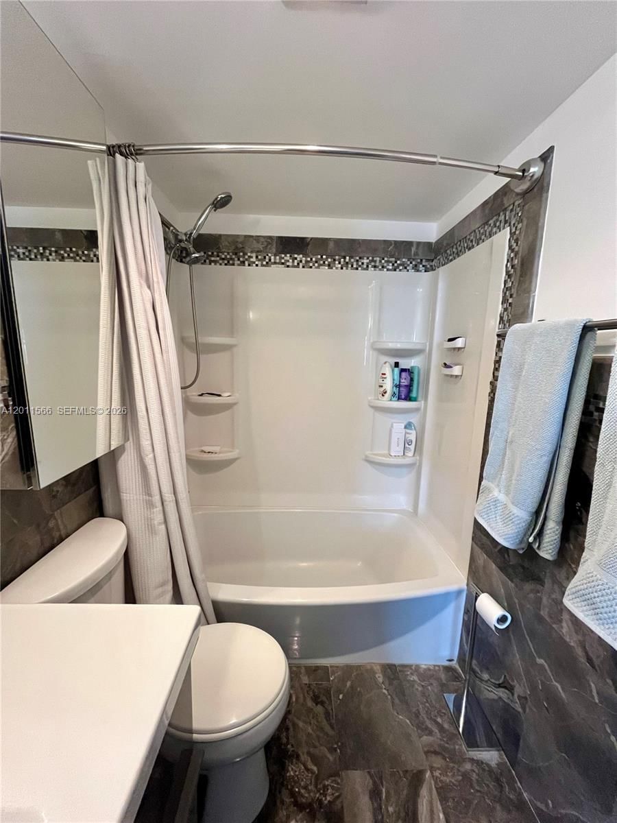 Real estate property located at 1801 Ocean Dr #203, Broward, Hyde Park Towers Condo, Hollywood, FL