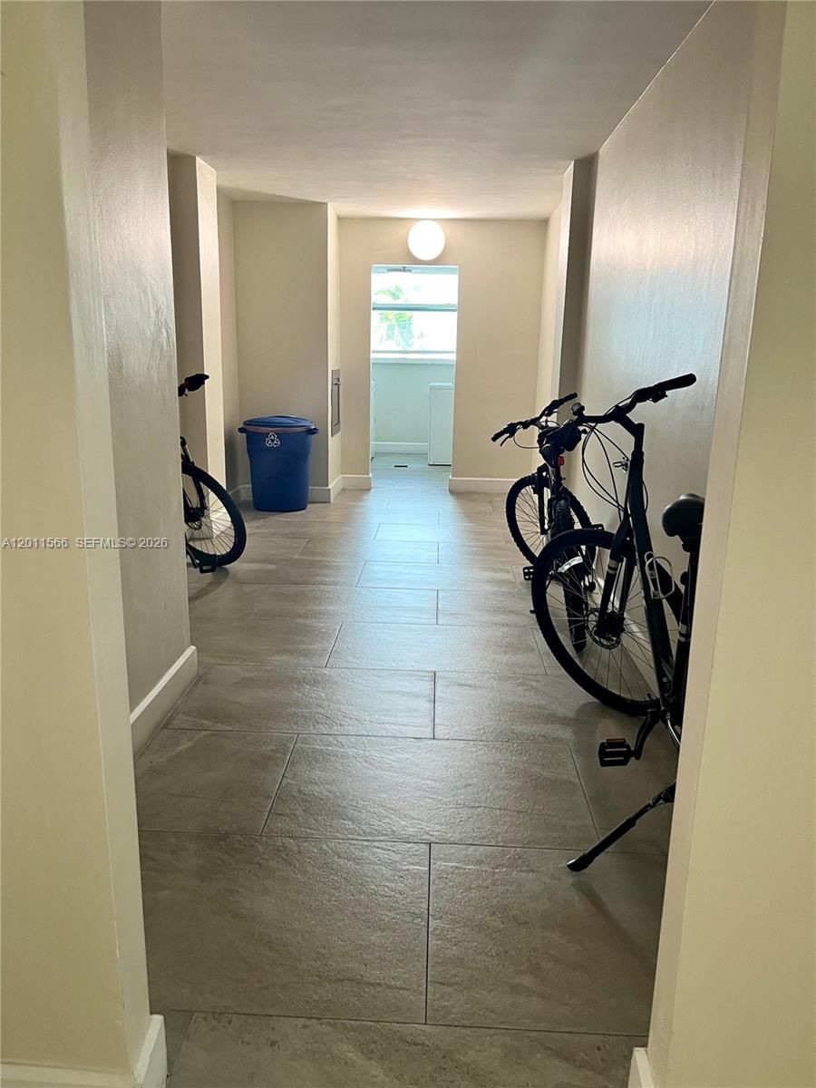 Real estate property located at 1801 Ocean Dr #203, Broward, Hyde Park Towers Condo, Hollywood, FL