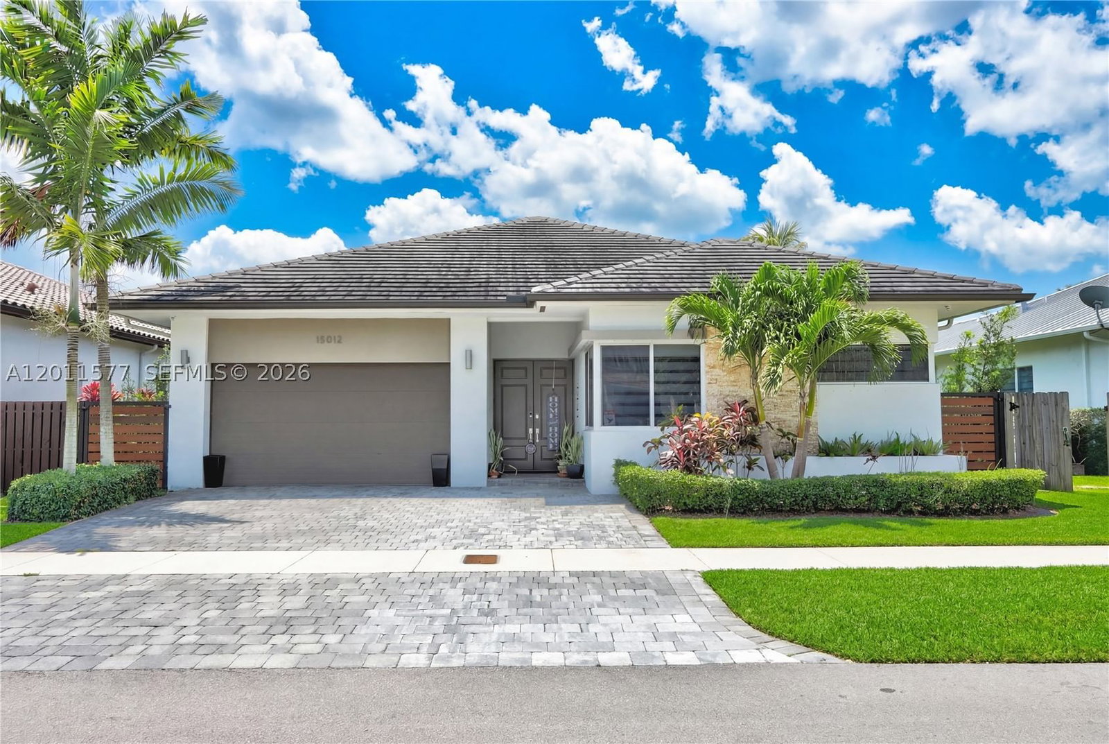 Real estate property located at 15012 177th Ter, Miami-dade, Venetian Parc, Miami, FL