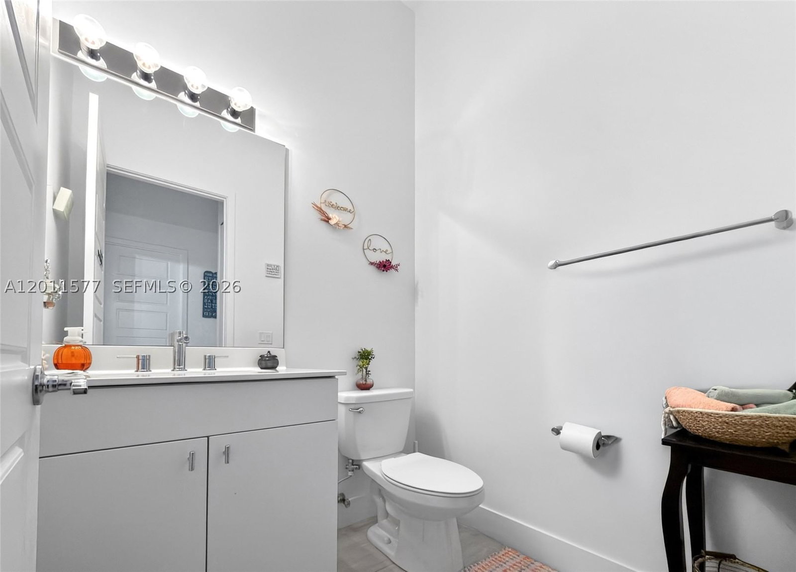 Real estate property located at 15012 177th Ter, Miami-dade, Venetian Parc, Miami, FL