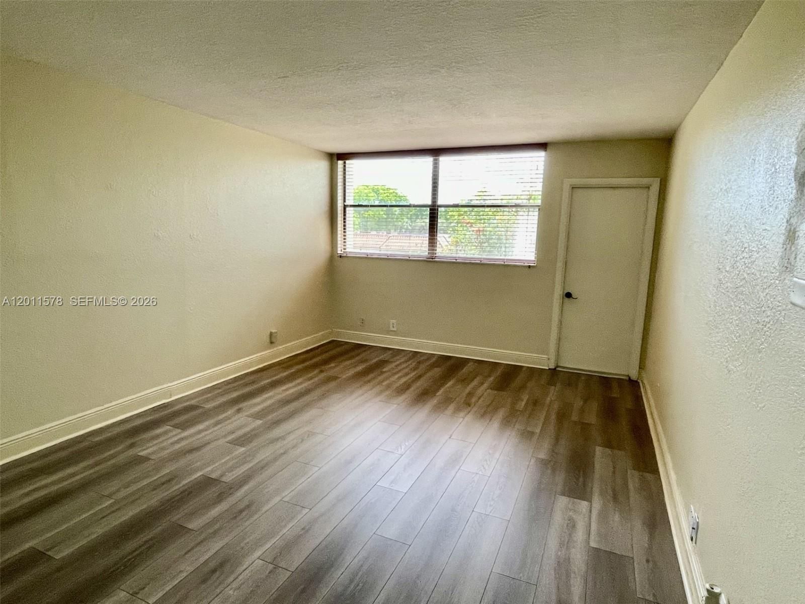 Real estate property located at 491 Racquet Club Rd #303, Broward, Bldg 130 Of Country Club, Weston, FL