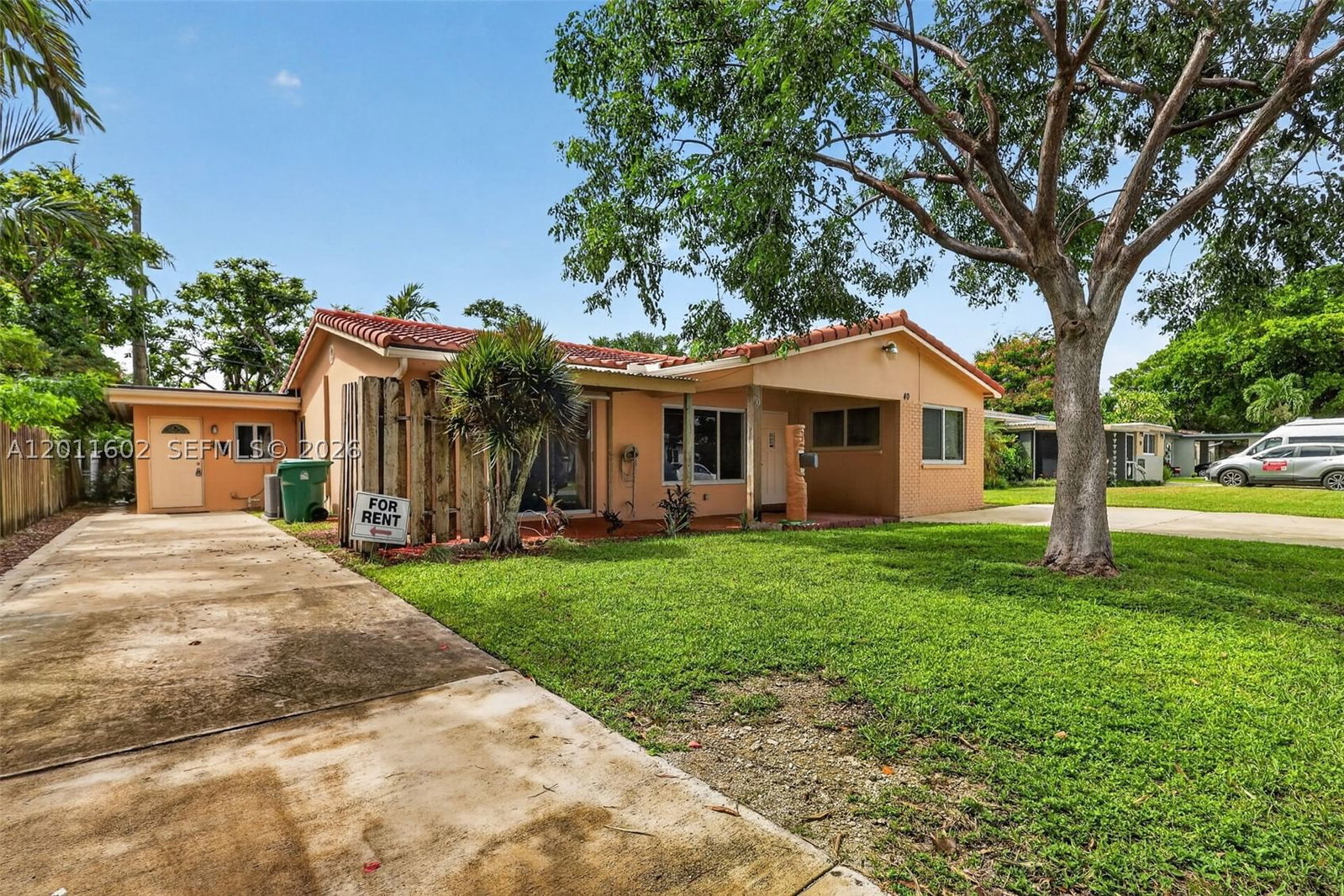 Real estate property located at 40 8th St, Broward, Forrest Homesites, Dania Beach, FL