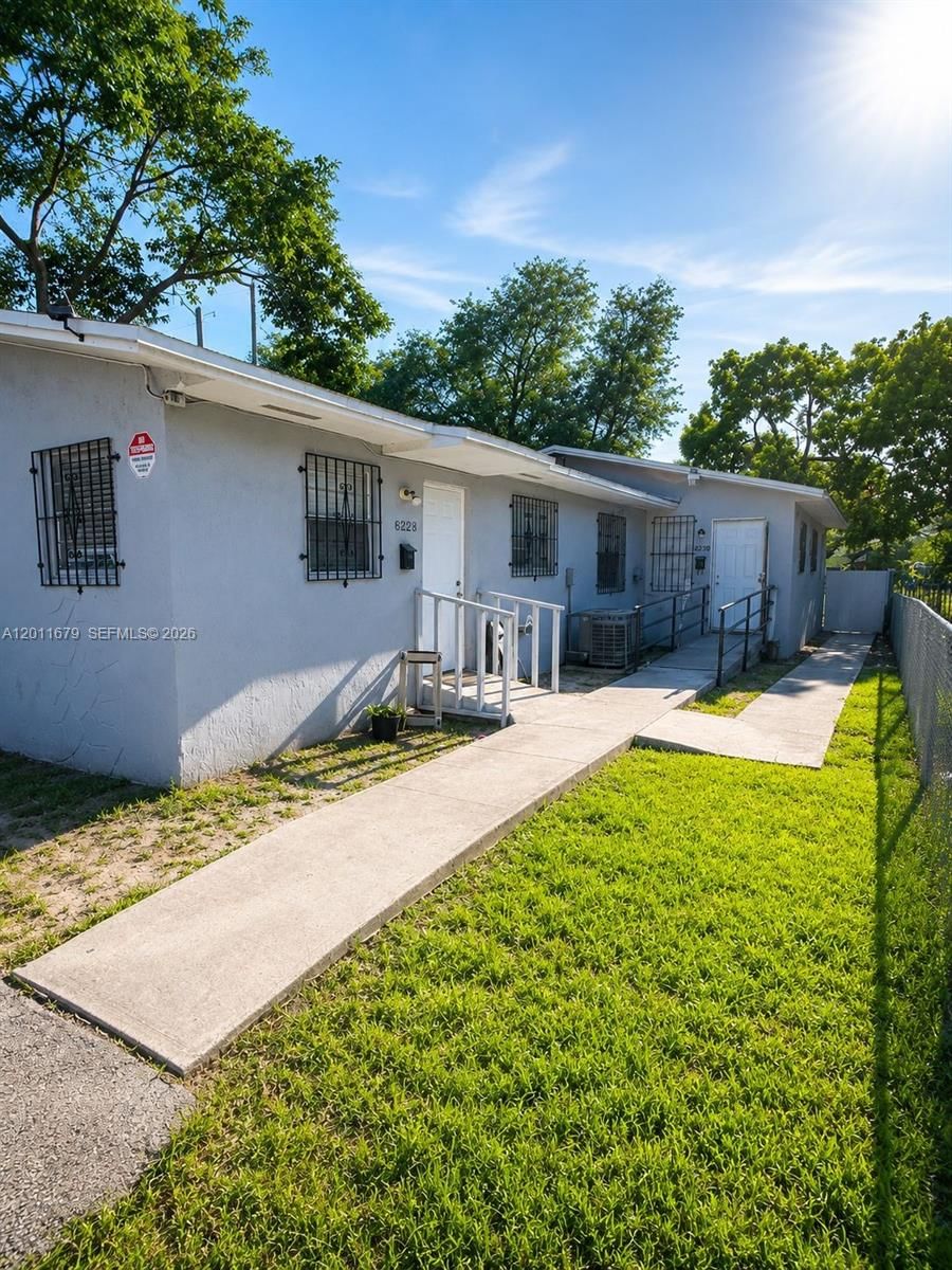 Real estate property located at 6228 4th Ave, Miami-dade, Gordon Dale Pk, Miami, FL