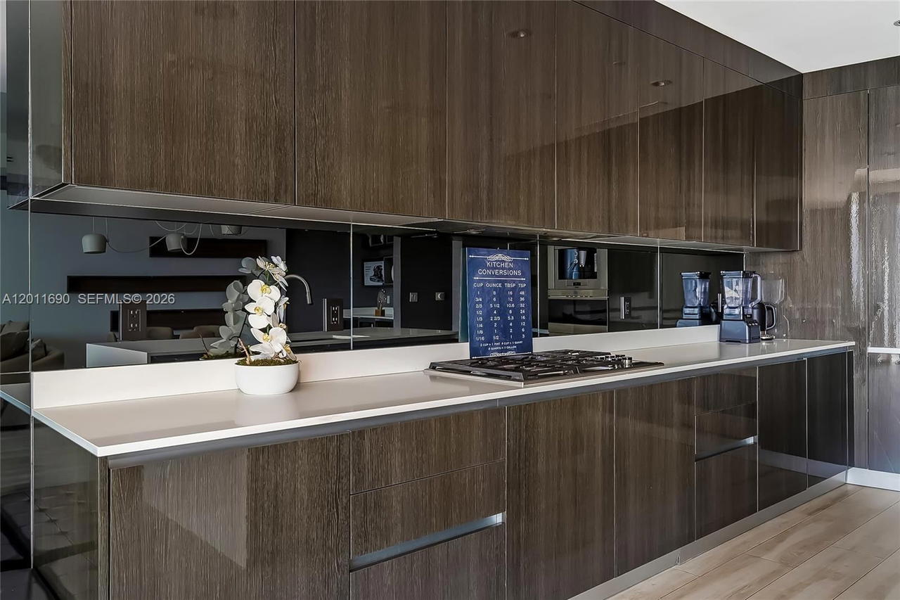 Real estate property located at 3300 188th St #216, Miami-dade, Echo Condo, Aventura, FL