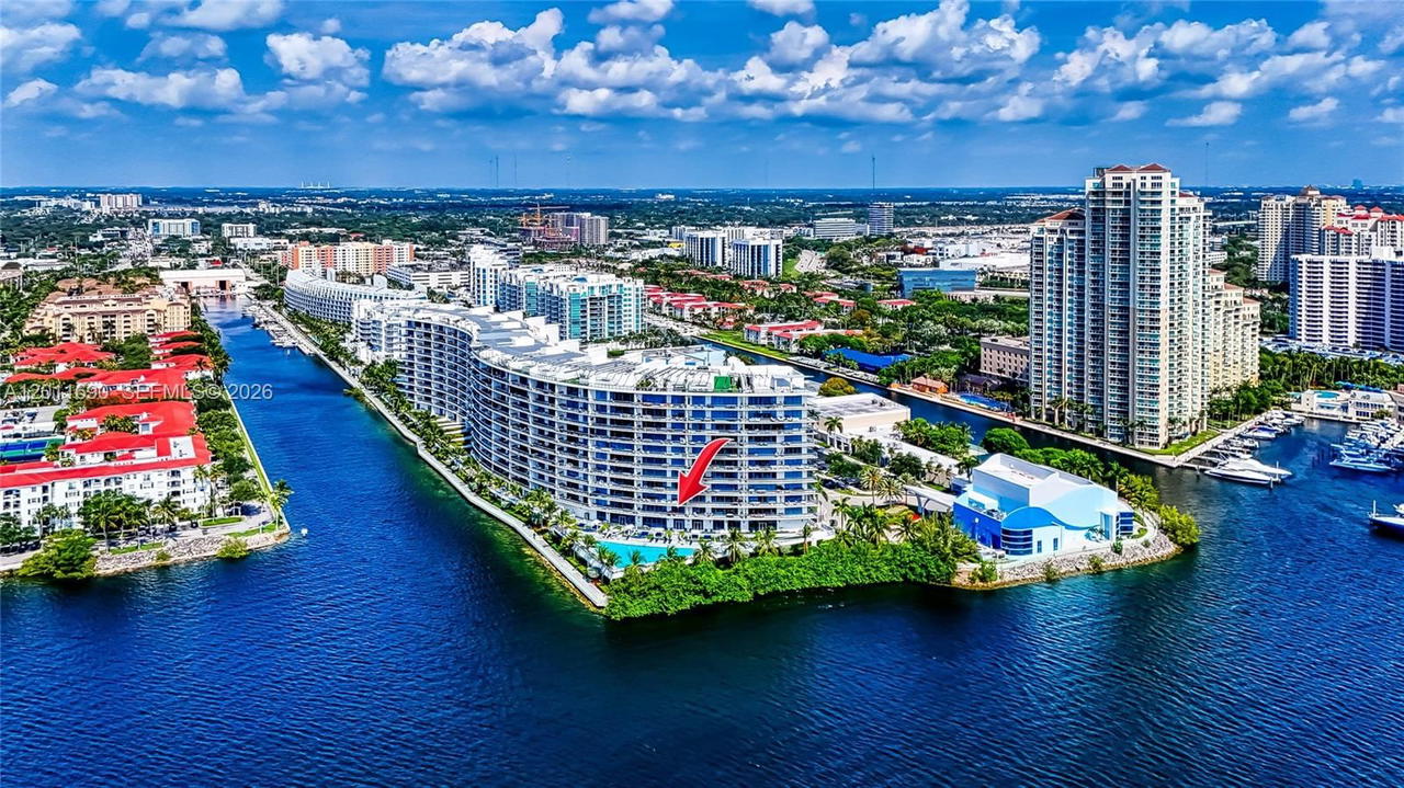 Real estate property located at 3300 188th St #216, Miami-dade, Echo Condo, Aventura, FL