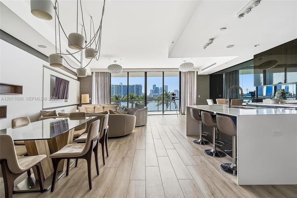 Real estate property located at 3300 188th St #216, Miami-dade, Echo Condo, Aventura, FL