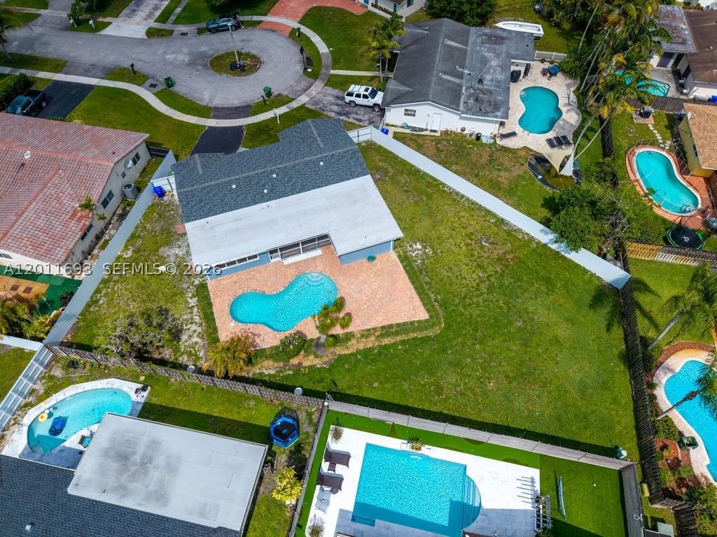 Real estate property located at 510 97th Ter, Broward, Pasadena Lakes South, Pembroke Pines, FL
