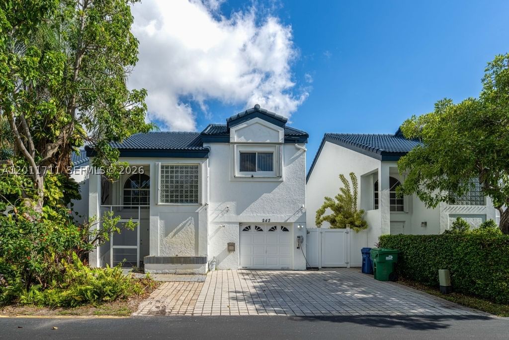 Real estate property located at 243 212th Ter, Miami-dade, San Simeon Homes, Miami, FL