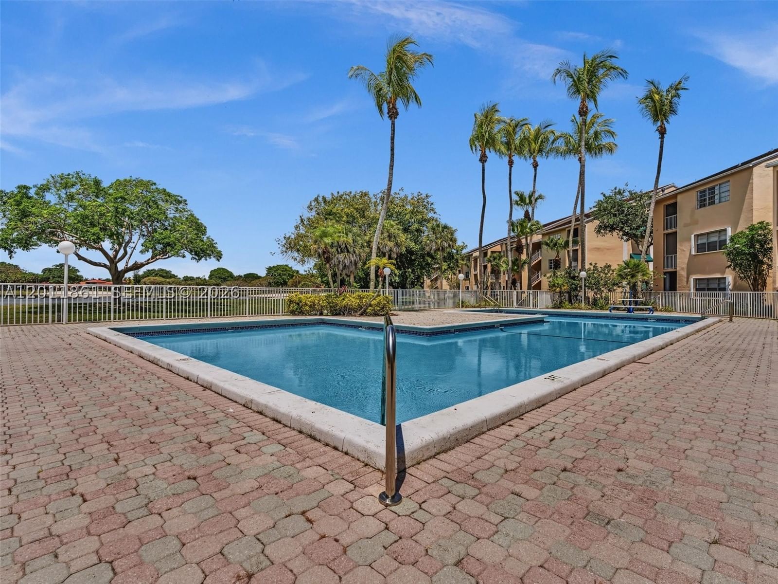 Real estate property located at 15325 106th Ter #636, Miami-dade, Hammocks Trails Condo, Miami, FL