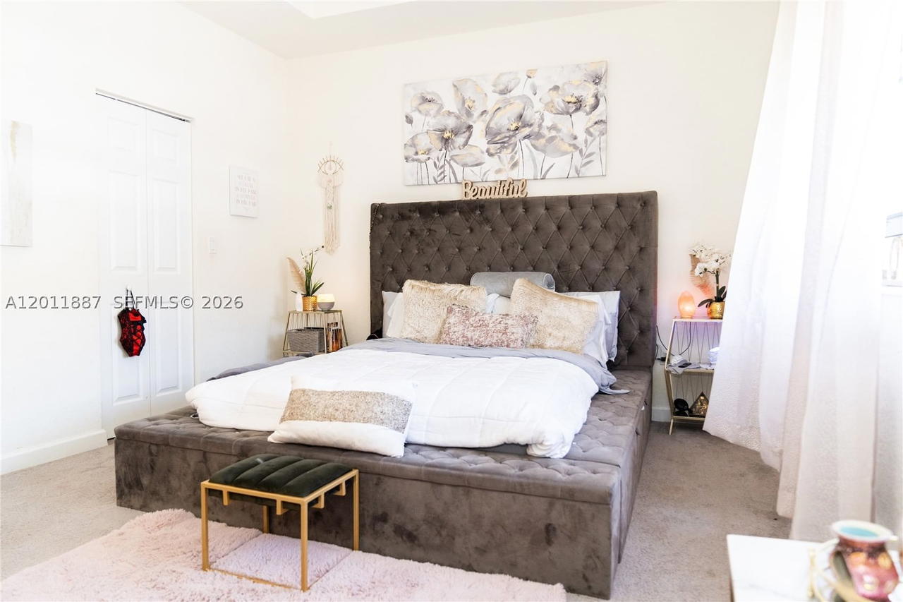 Real estate property located at 10599 33rd Ct, Miami-dade, Aquabella Section Two, Hialeah, FL