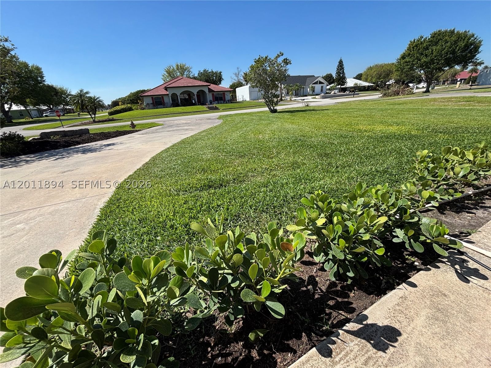 Real estate property located at 933 Sawgrass St, Hendry, Ridgeview Estates, Clewiston, FL