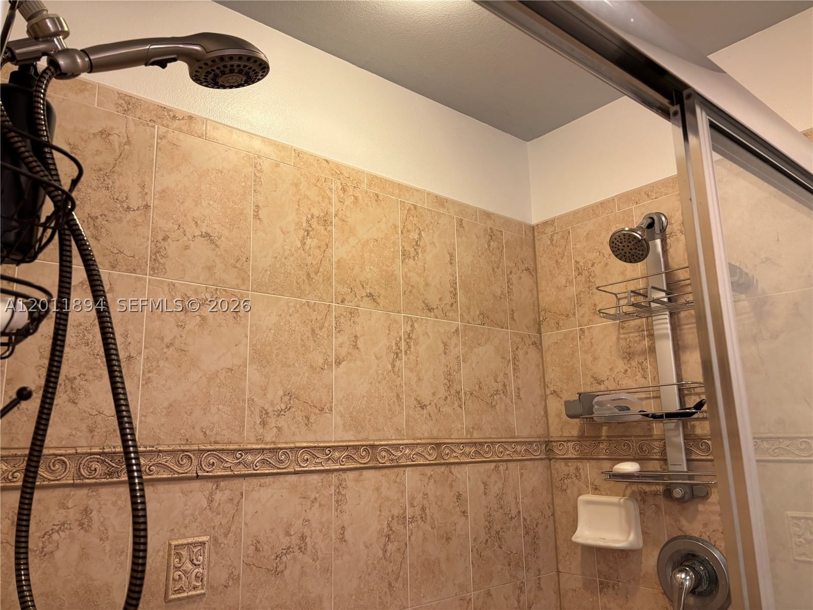 Real estate property located at 933 Sawgrass St, Hendry, Ridgeview Estates, Clewiston, FL