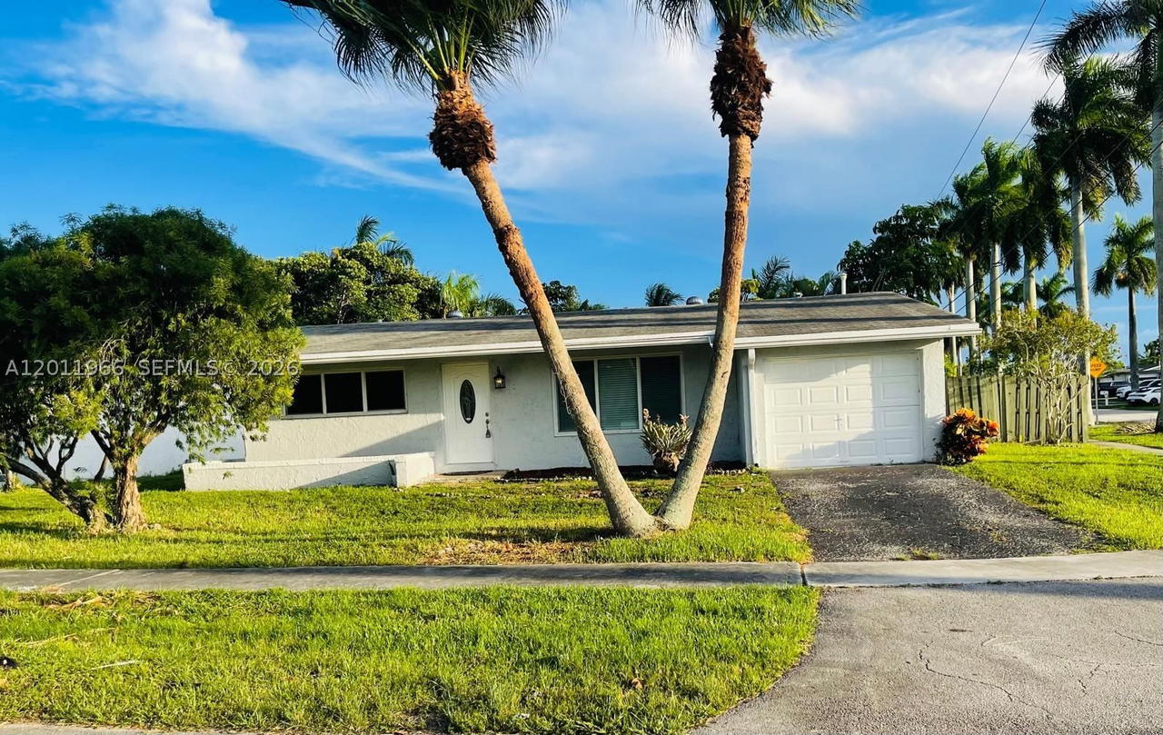Real estate property located at 11500 39th St, Broward, Sunrise Golf Vlg Sec 24, Sunrise, FL