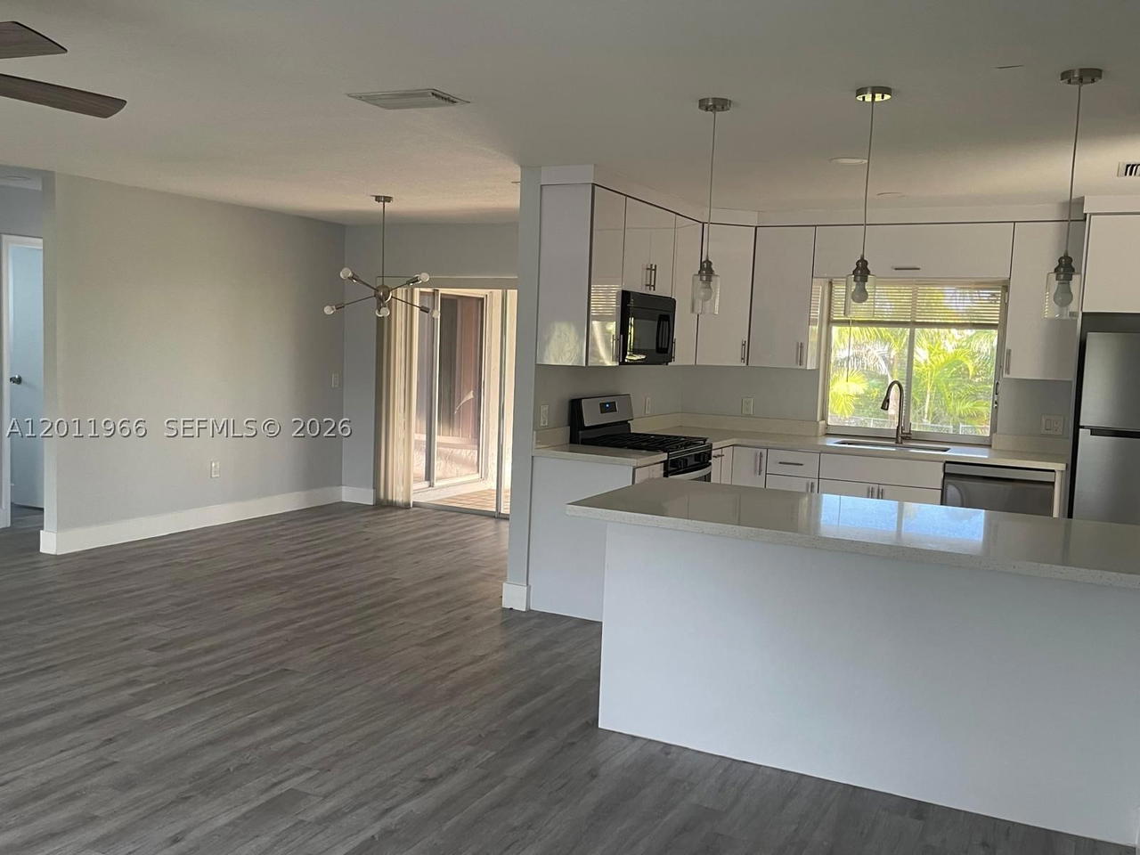 Real estate property located at 11500 39th St, Broward, Sunrise Golf Vlg Sec 24, Sunrise, FL