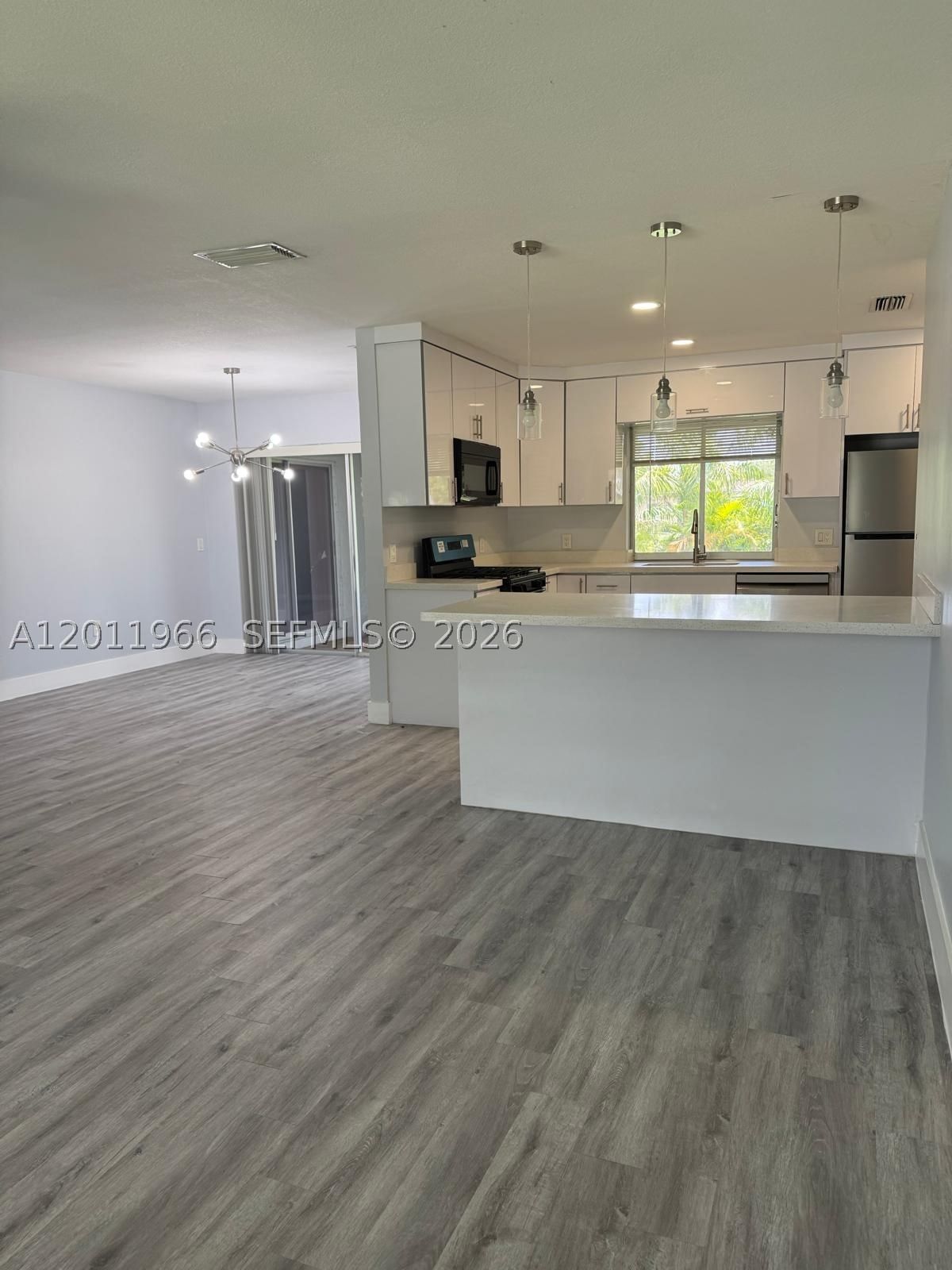 Real estate property located at 11500 39th St, Broward, Sunrise Golf Vlg Sec 24, Sunrise, FL