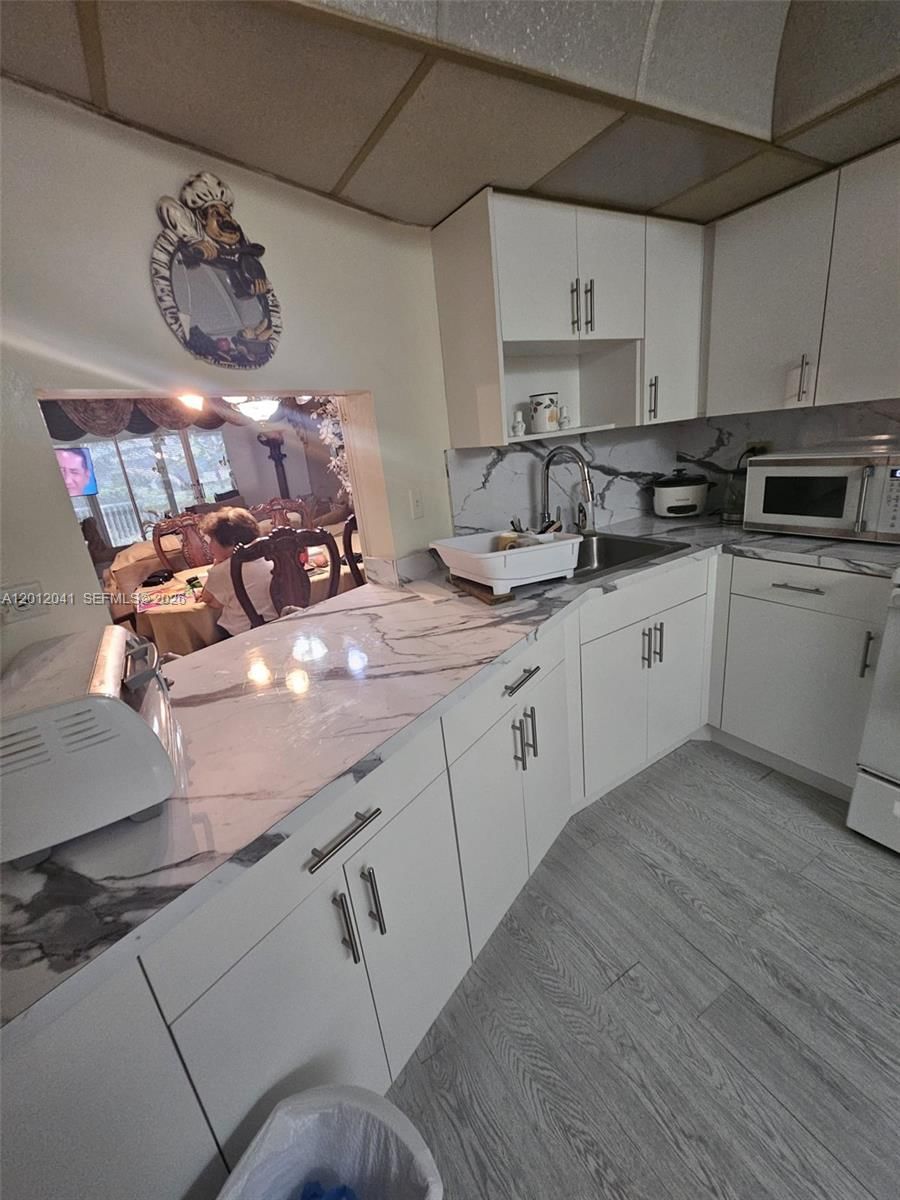 Real estate property located at 1670 191st St #109-3, Miami-dade, Jade Winds Group Allamand, Miami, FL