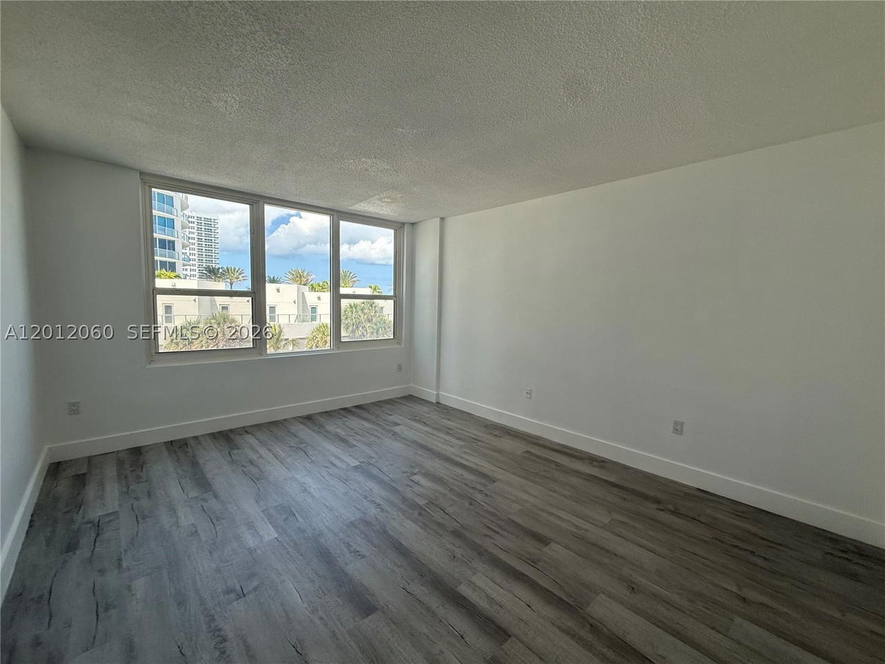 Real estate property located at 3505 Ocean Dr #310, Broward, Alexander Towers Condo, Hollywood, FL