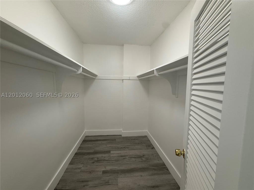 Real estate property located at 3505 Ocean Dr #310, Broward, Alexander Towers Condo, Hollywood, FL