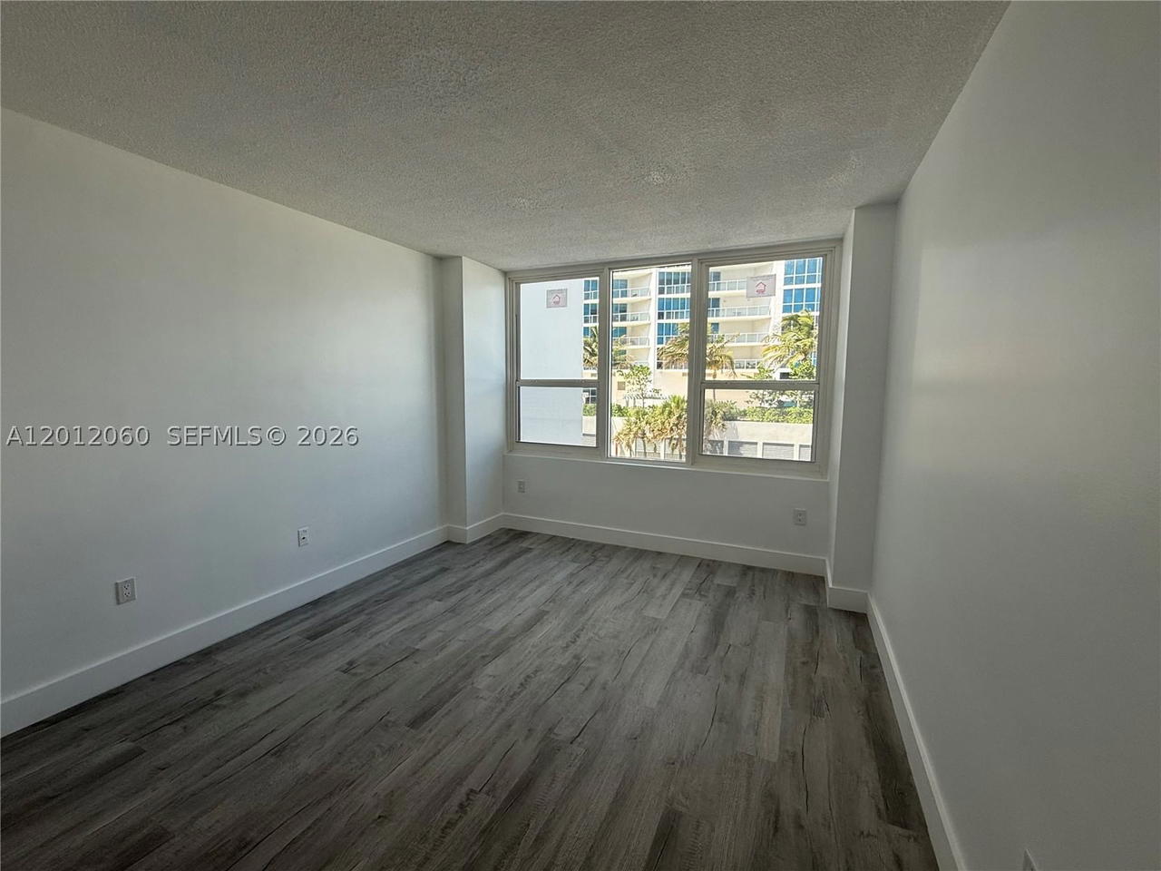Real estate property located at 3505 Ocean Dr #310, Broward, Alexander Towers Condo, Hollywood, FL