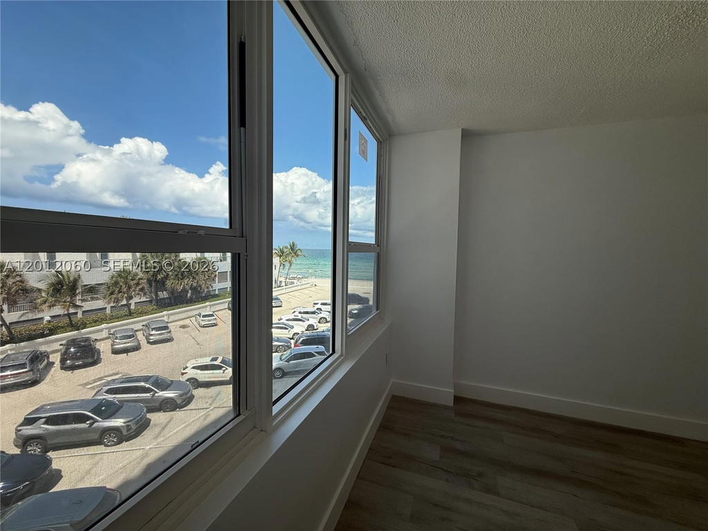 Real estate property located at 3505 Ocean Dr #310, Broward, Alexander Towers Condo, Hollywood, FL