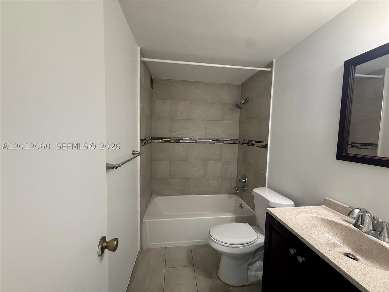 Real estate property located at 3505 Ocean Dr #310, Broward, Alexander Towers Condo, Hollywood, FL