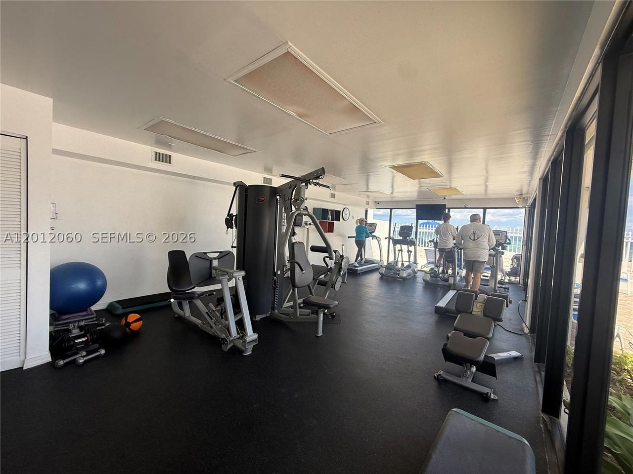 Real estate property located at 3505 Ocean Dr #310, Broward, Alexander Towers Condo, Hollywood, FL