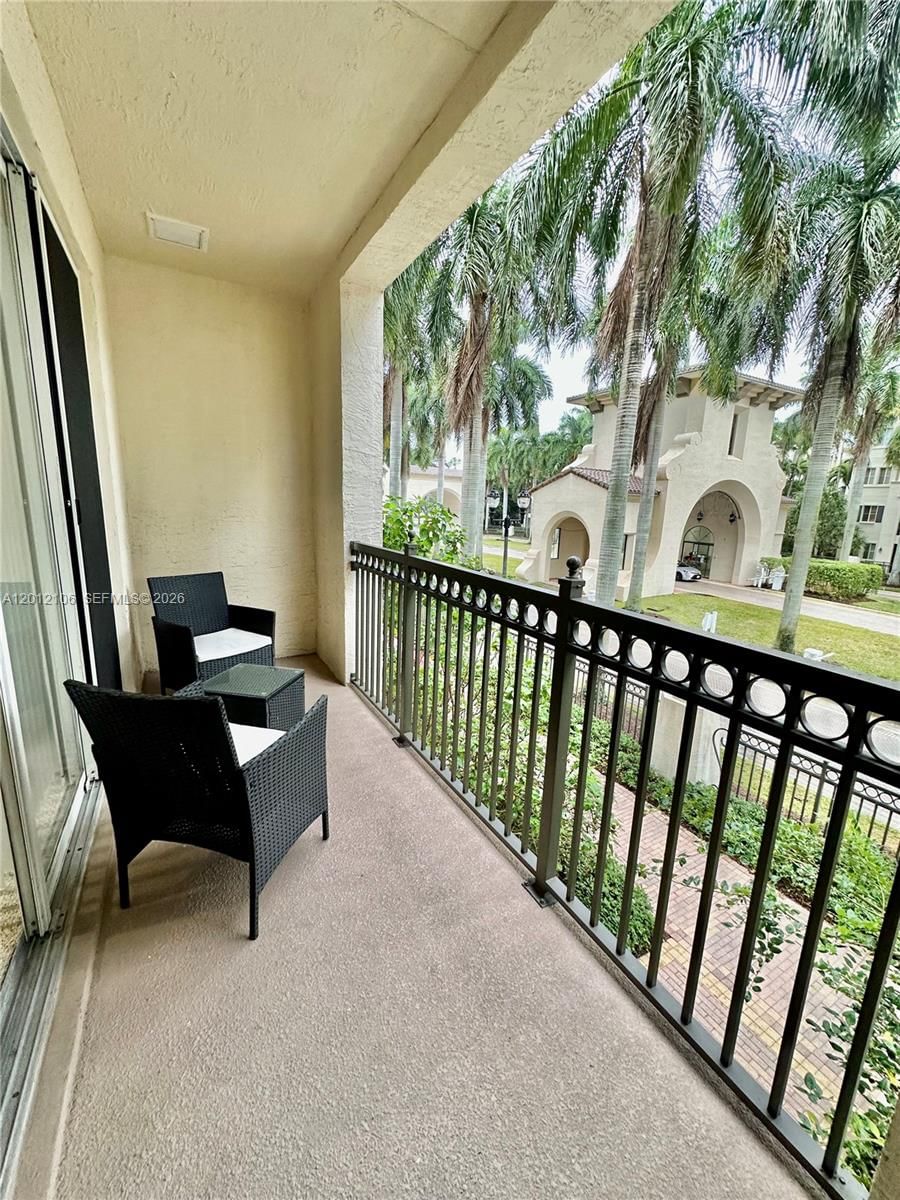 Real estate property located at 2900 125th Ave #3-105, Broward, Villa Biarritz Condo, Sunrise, FL