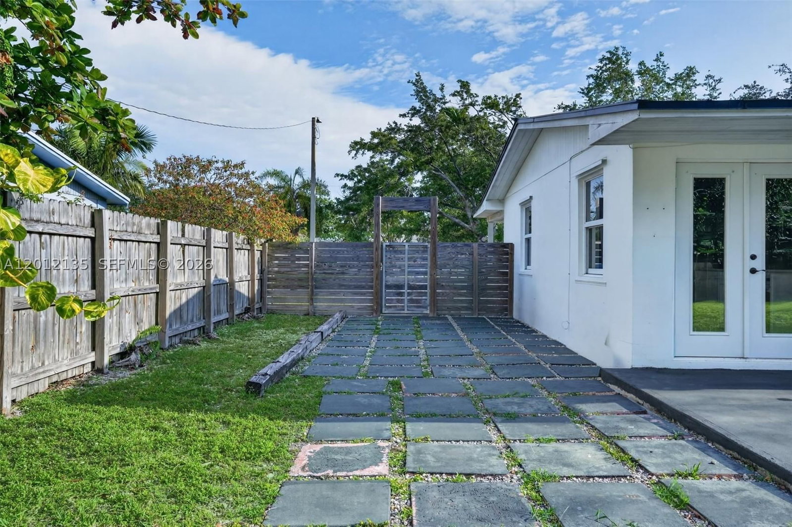 Real estate property located at 9240 Marine Dr, Miami-dade, Cutler Ridge Sec 4, Cutler Bay, FL