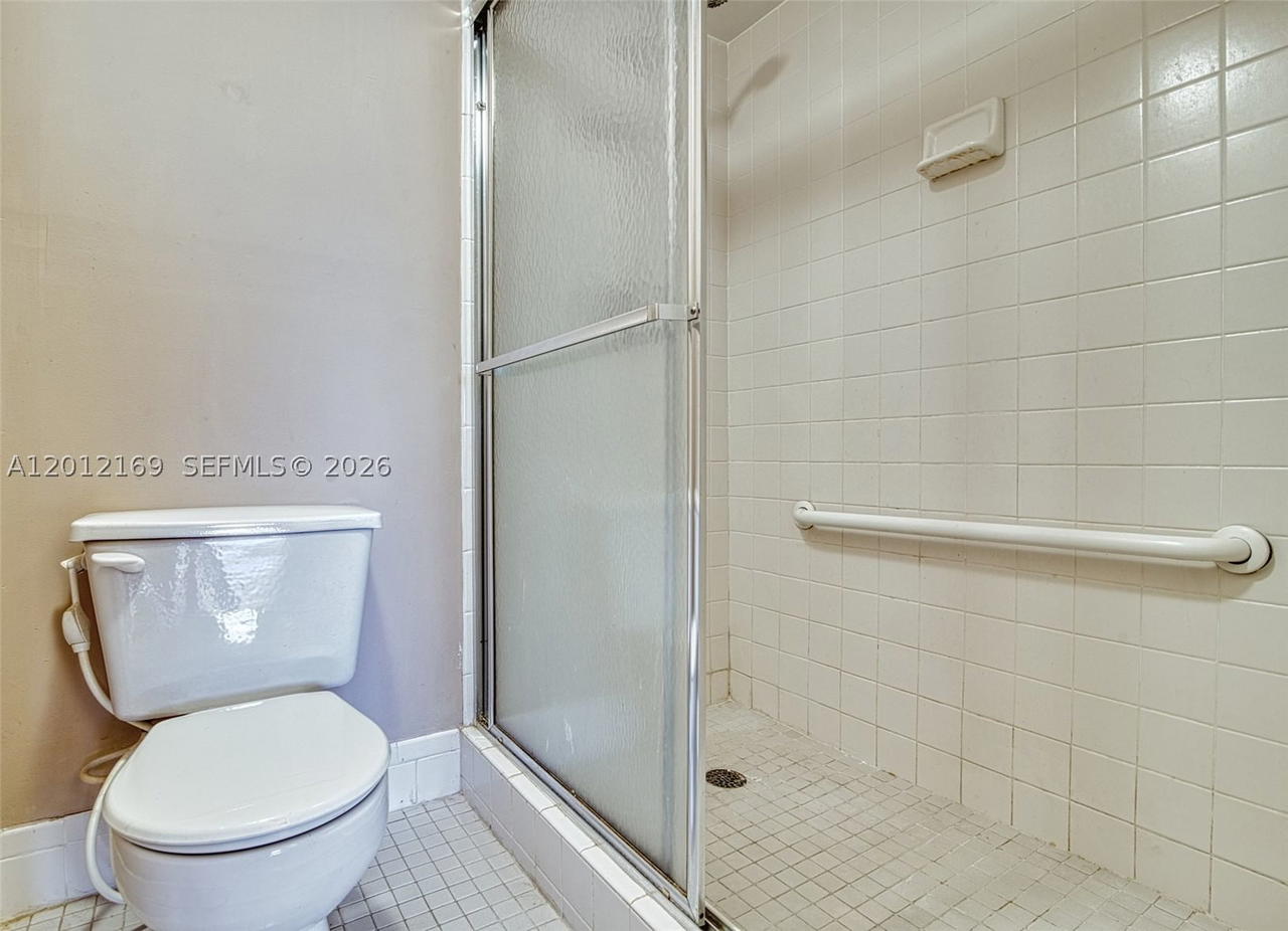 Real estate property located at 12950 13th St #412D, Broward, Hawthorne At Century Vill, Pembroke Pines, FL