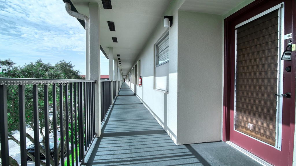 Real estate property located at 12950 13th St #412D, Broward, Hawthorne At Century Vill, Pembroke Pines, FL