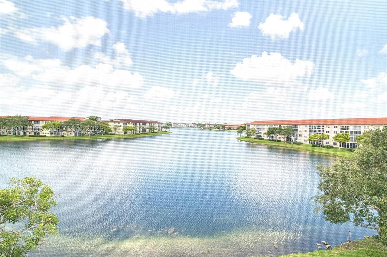 Real estate property located at 12950 13th St #412D, Broward, Hawthorne At Century Vill, Pembroke Pines, FL