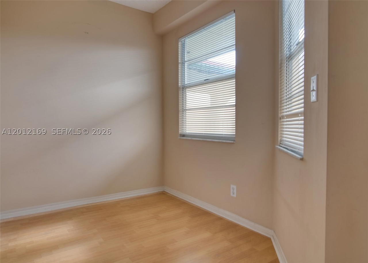 Real estate property located at 12950 13th St #412D, Broward, Hawthorne At Century Vill, Pembroke Pines, FL