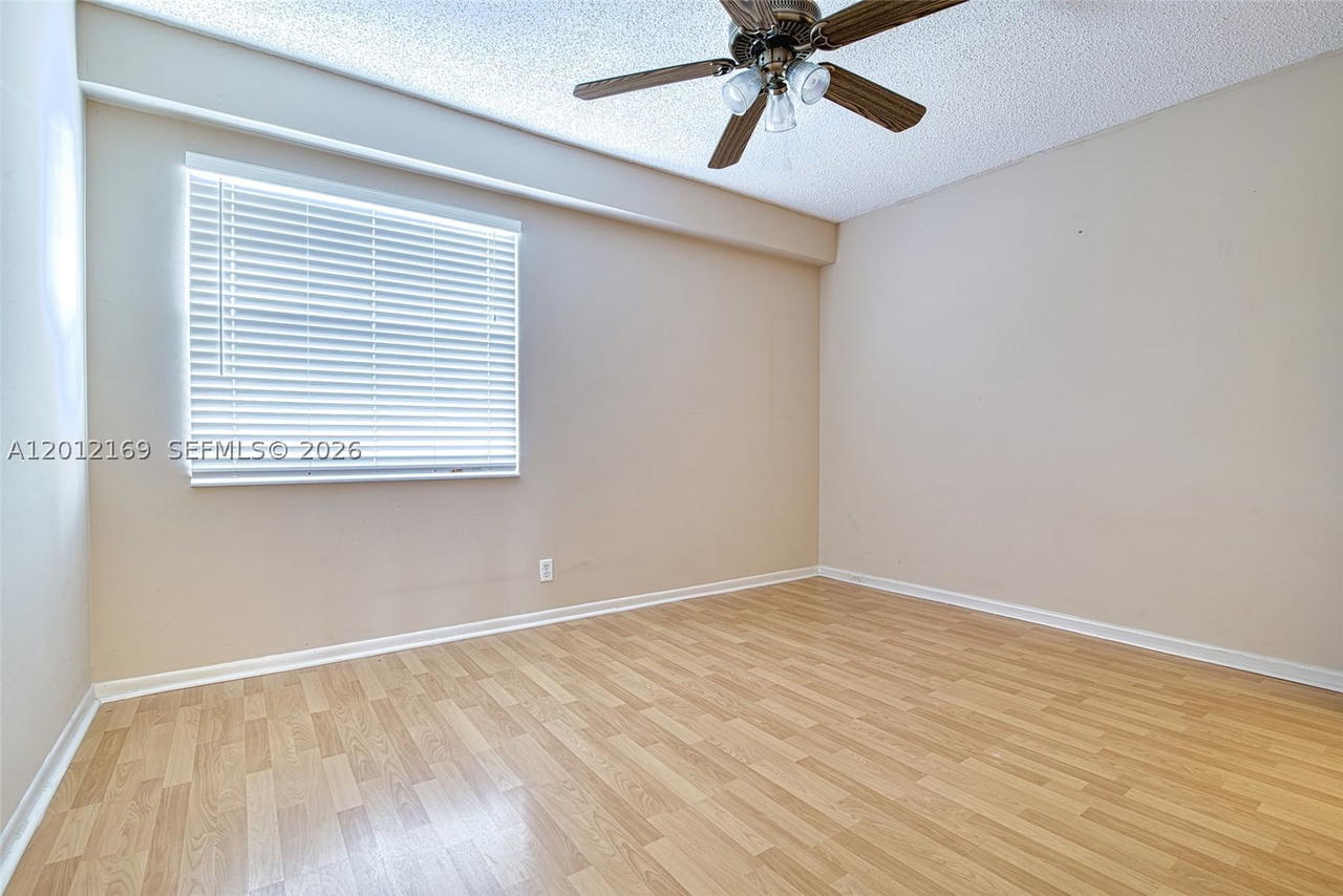 Real estate property located at 12950 13th St #412D, Broward, Hawthorne At Century Vill, Pembroke Pines, FL