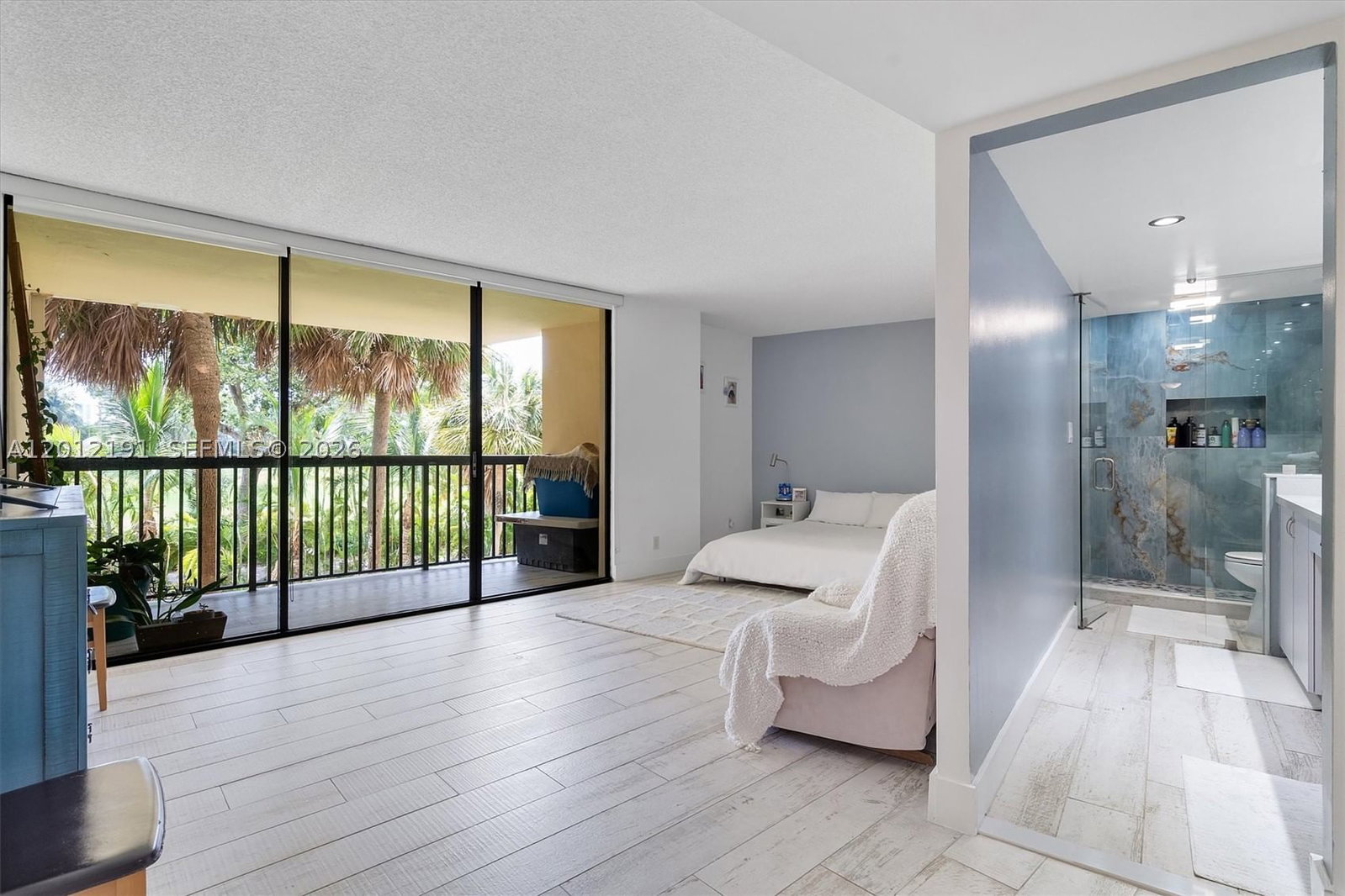 Real estate property located at 20341 Country Club Dr TH-11, Miami-dade, Coronado Condo- Tower Ii, Aventura, FL