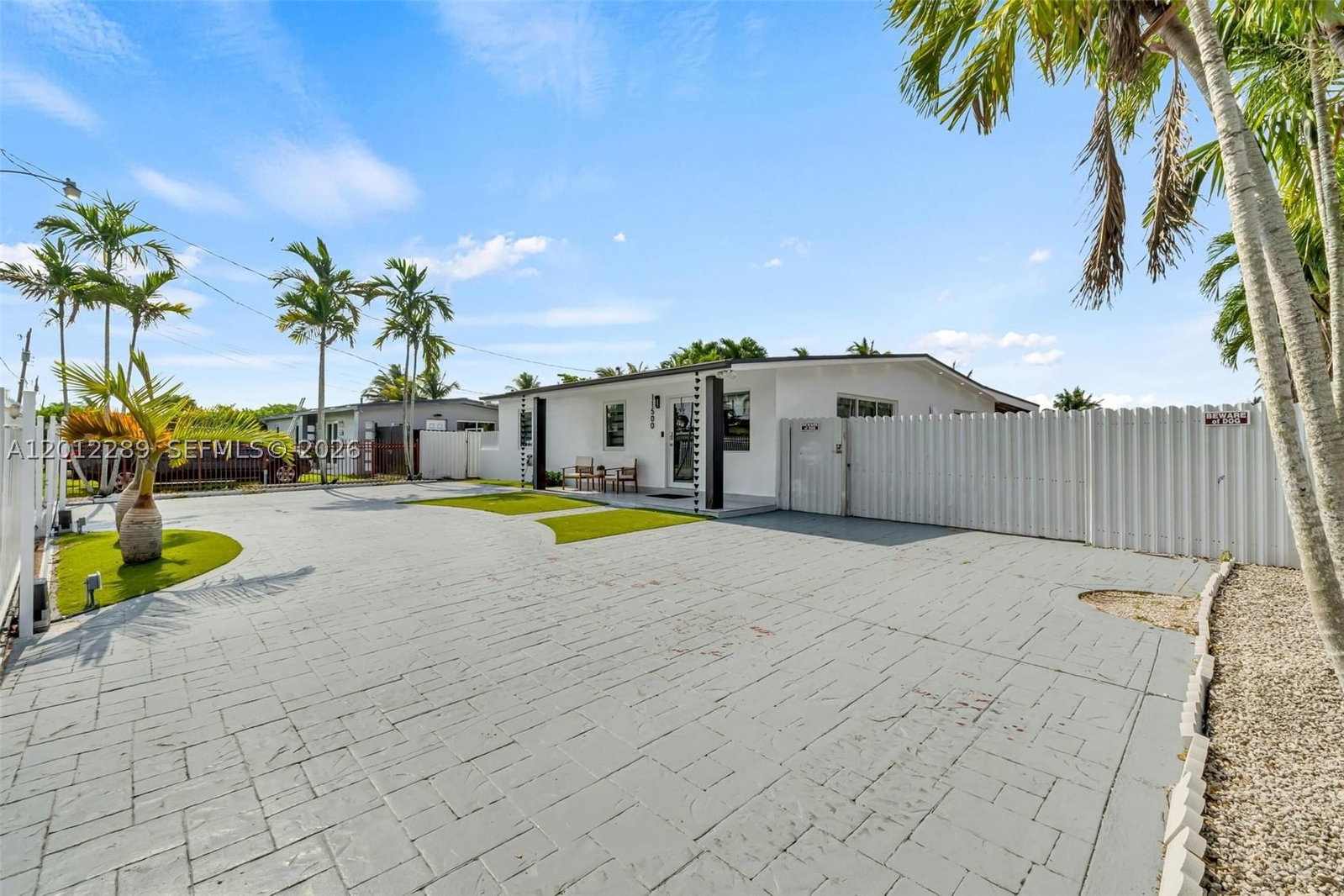 Real estate property located at 11500 57th Ter, Miami-dade, Westwood Lake 8th Addn, Miami, FL