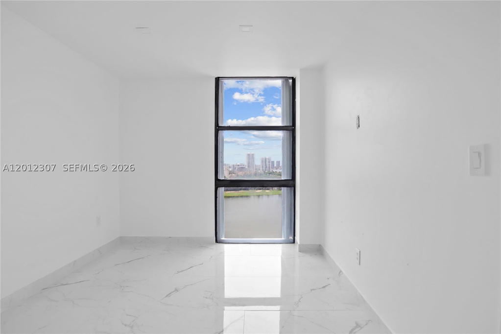 Real estate property located at 3675 Country Club Dr #2008, Miami-dade, Aventura Eldorado Condo, Aventura, FL
