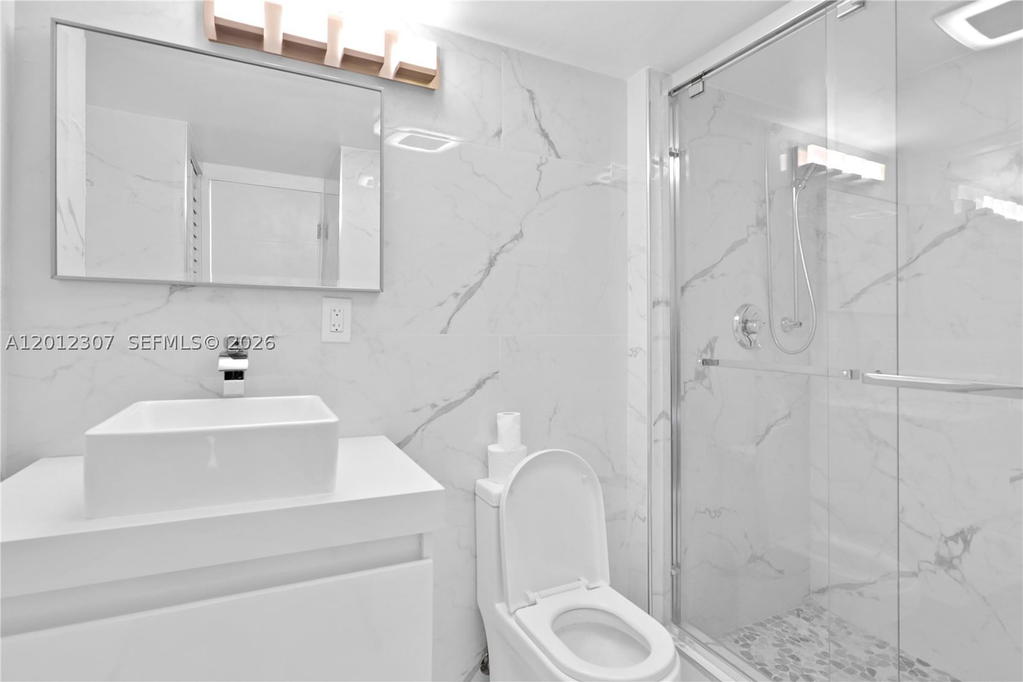 Real estate property located at 3675 Country Club Dr #2008, Miami-dade, Aventura Eldorado Condo, Aventura, FL