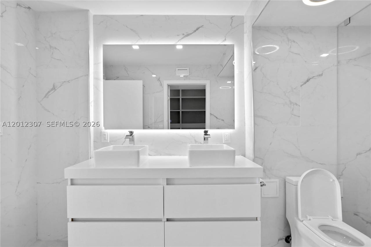 Real estate property located at 3675 Country Club Dr #2008, Miami-dade, Aventura Eldorado Condo, Aventura, FL