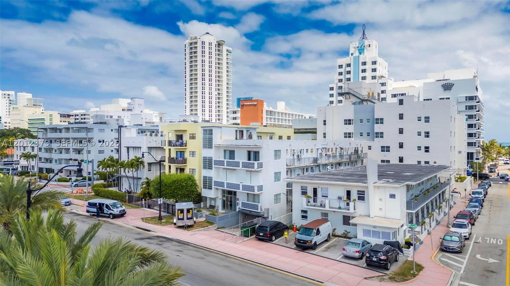 Real estate property located at 4015 Indian Creek Dr #106, Miami-dade, La Fleurette, Miami Beach, FL