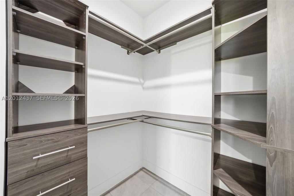 Real estate property located at 4356 80th Ave, Miami-dade, Canarias East, Doral, FL