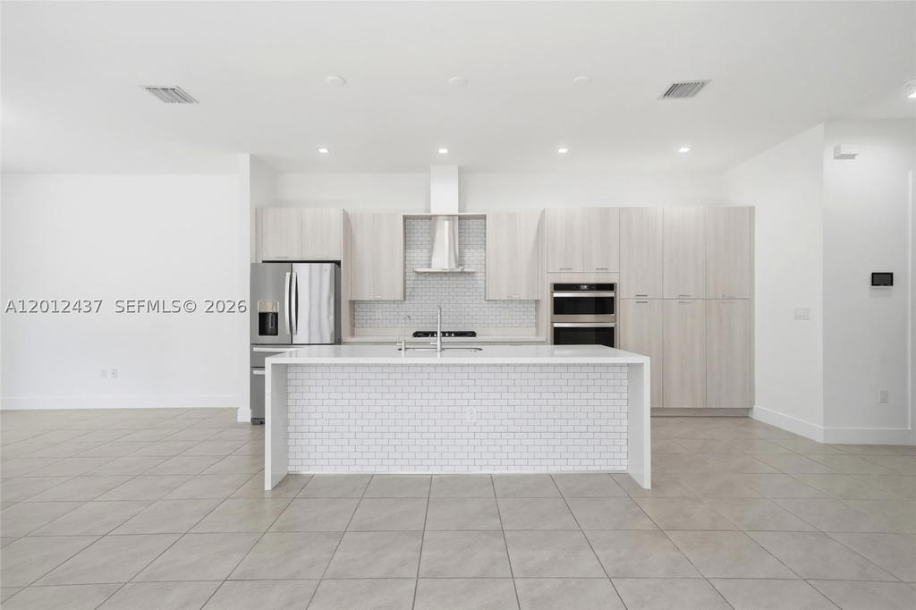 Real estate property located at 4356 80th Ave, Miami-dade, Canarias East, Doral, FL