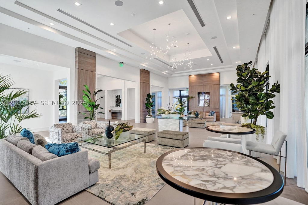 Real estate property located at 4356 80th Ave, Miami-dade, Canarias East, Doral, FL