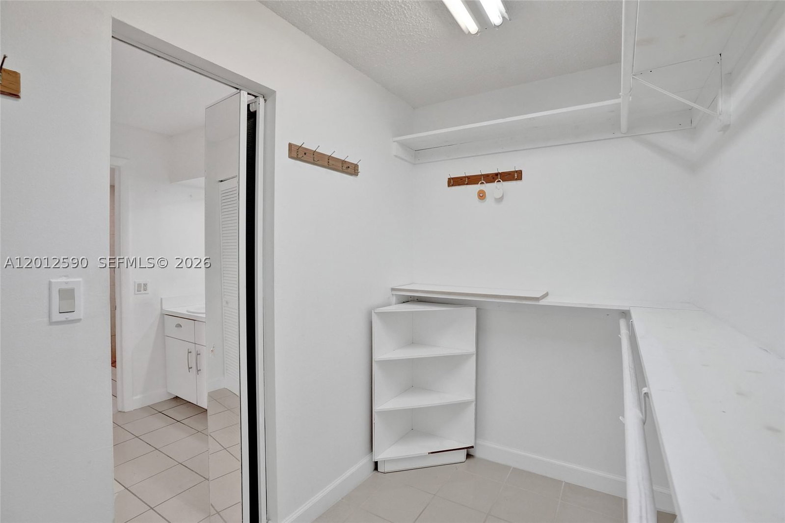 Real estate property located at 14250 62nd St #408, Miami-dade, Cypress Club Of Kendale C, Miami, FL