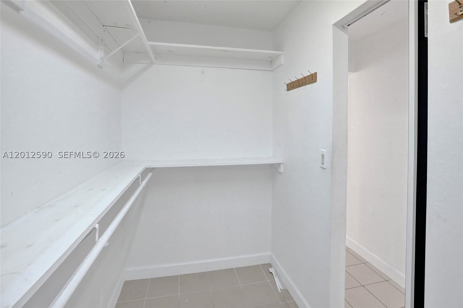 Real estate property located at 14250 62nd St #408, Miami-dade, Cypress Club Of Kendale C, Miami, FL