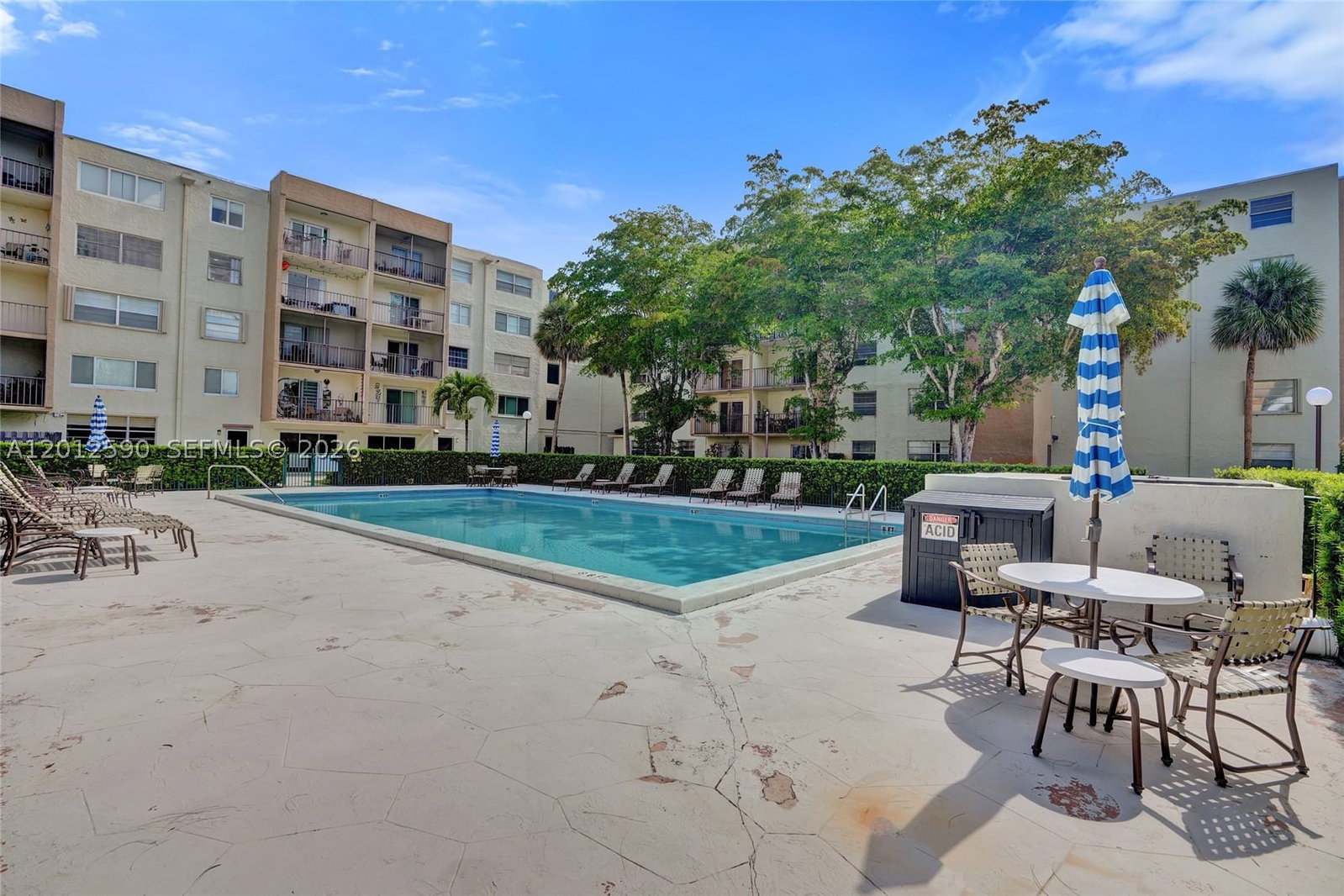 Real estate property located at 14250 62nd St #408, Miami-dade, Cypress Club Of Kendale C, Miami, FL