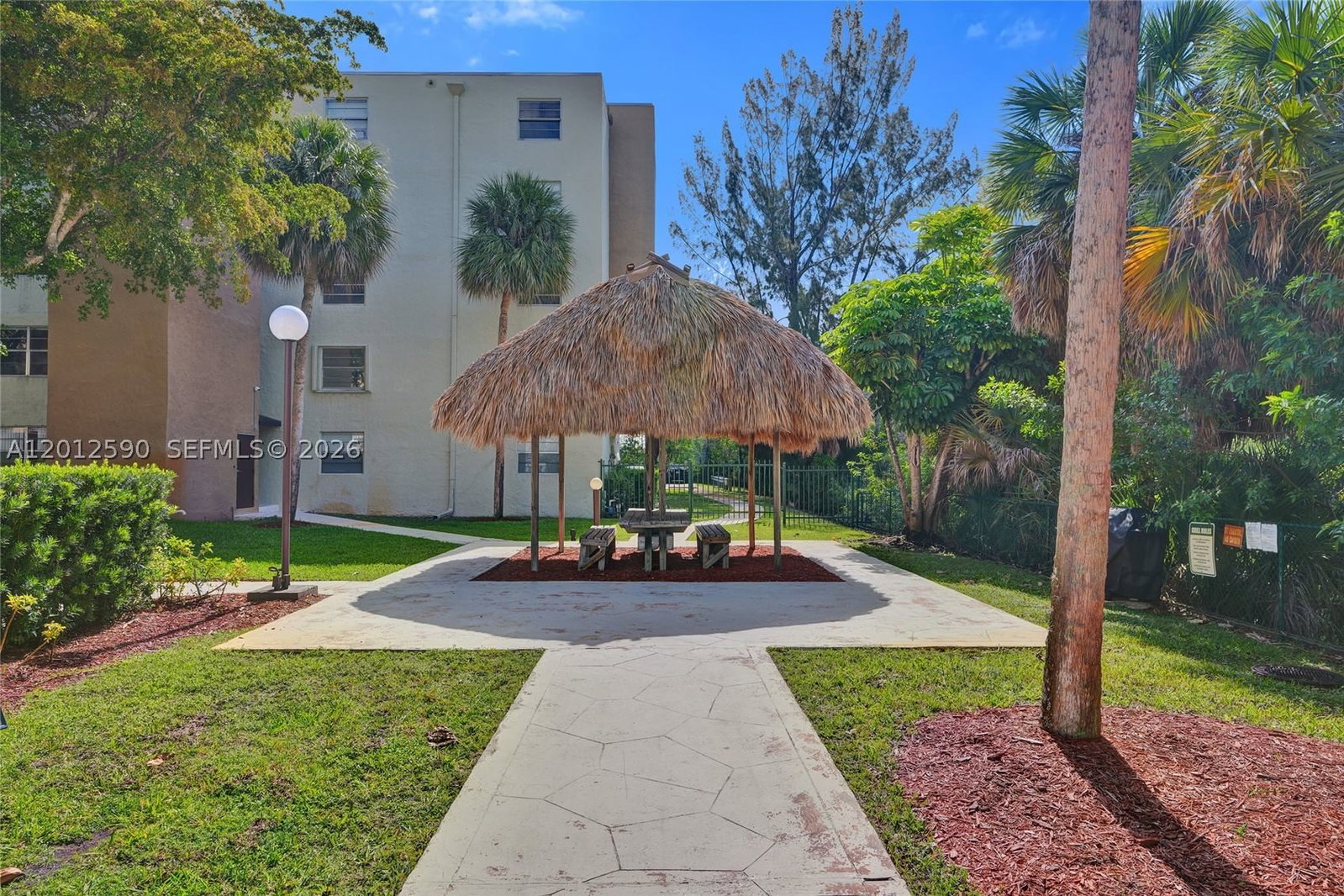 Real estate property located at 14250 62nd St #408, Miami-dade, Cypress Club Of Kendale C, Miami, FL