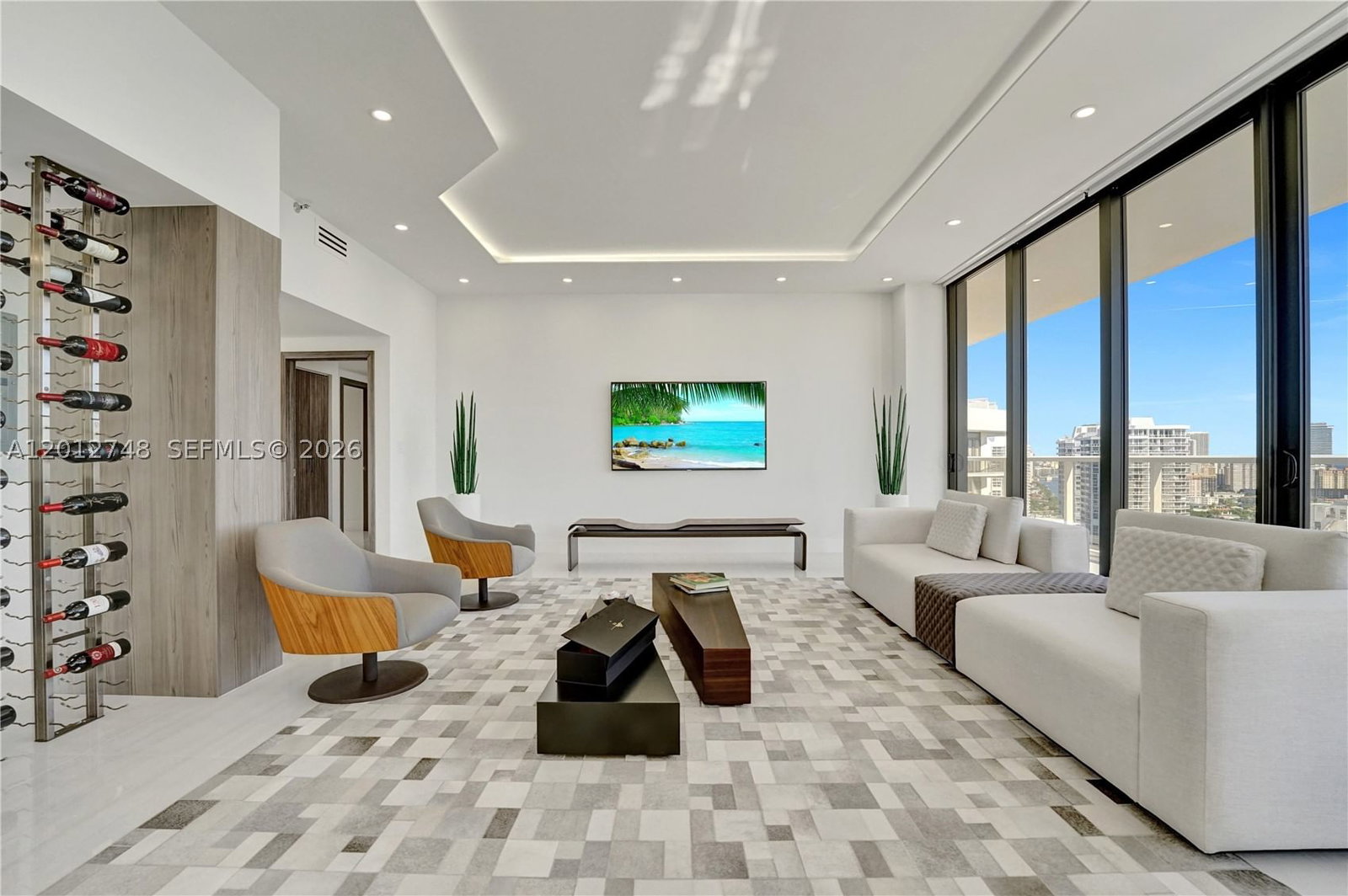 Real estate property located at 20281 Country Club Dr PH14, Miami-dade, Hamptons West, Aventura, FL