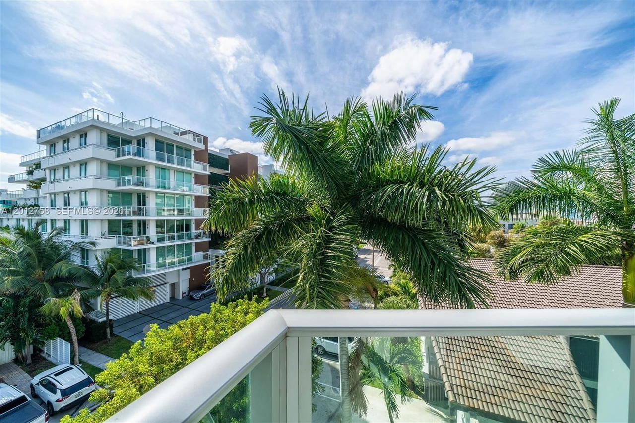 Real estate property located at 1133 102nd St #504, Miami-dade, The Palms, Bay Harbor Islands, FL