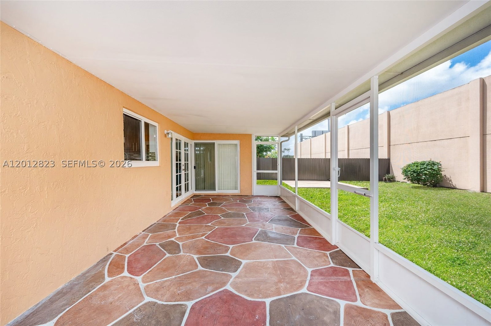 Real estate property located at 1007 106th Ave Cir, Miami-dade, Fontainebleau Park West V, Miami, FL