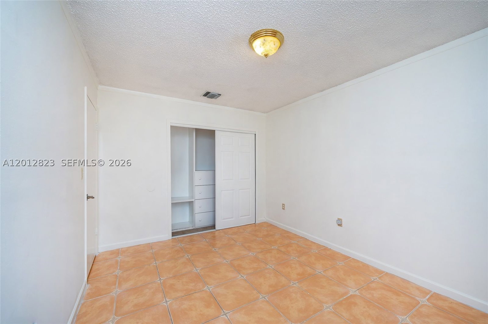 Real estate property located at 1007 106th Ave Cir, Miami-dade, Fontainebleau Park West V, Miami, FL
